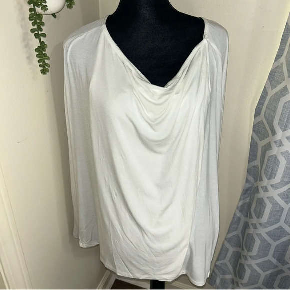 Cuddl Duds White Wrap Breastfeeding Top - Picture 1 of 6